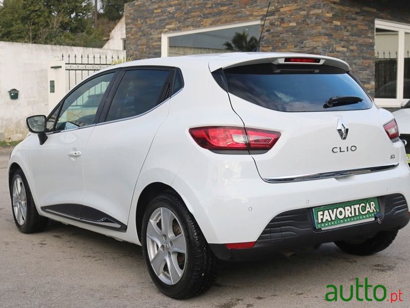 2016' Renault Clio photo #2