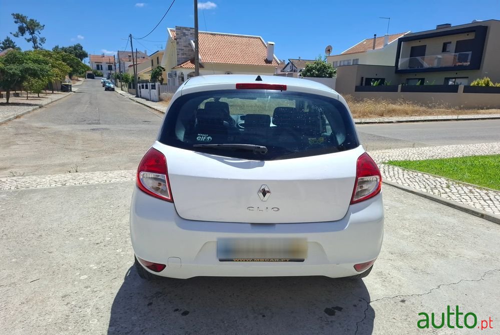 2012' Renault Clio Dci 90 Dynamique photo #5