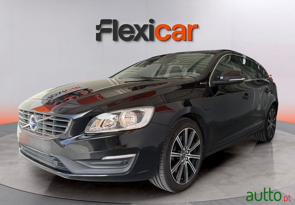 2017' Volvo V60 photo #2