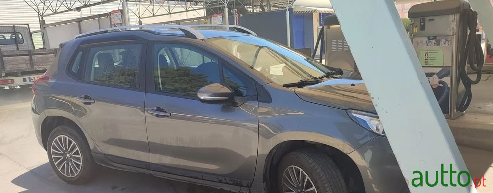 2018' Peugeot 2008 photo #4