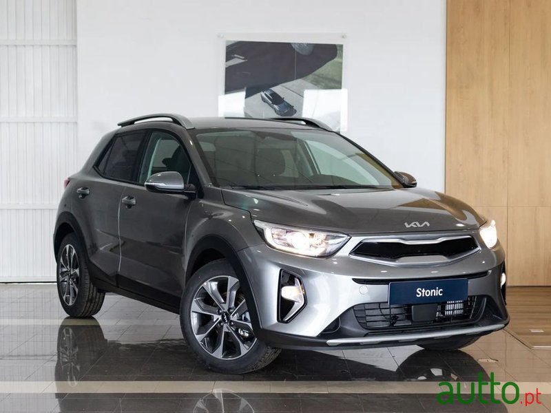 2024' Kia Stonic 1.2 Dynamic photo #1