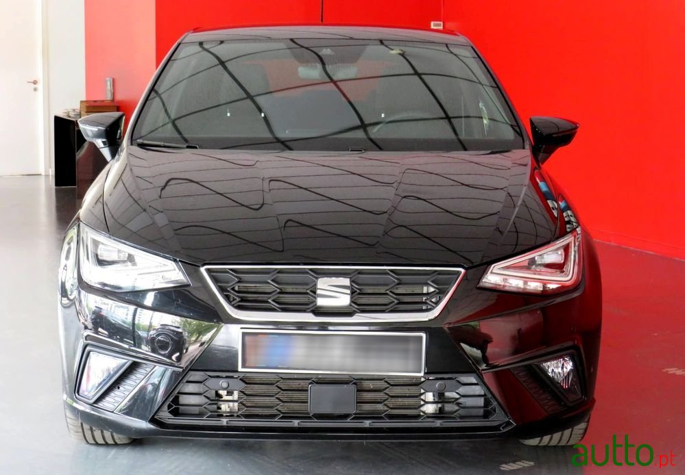 2022' SEAT Ibiza 1.0 Tsi Fr photo #2