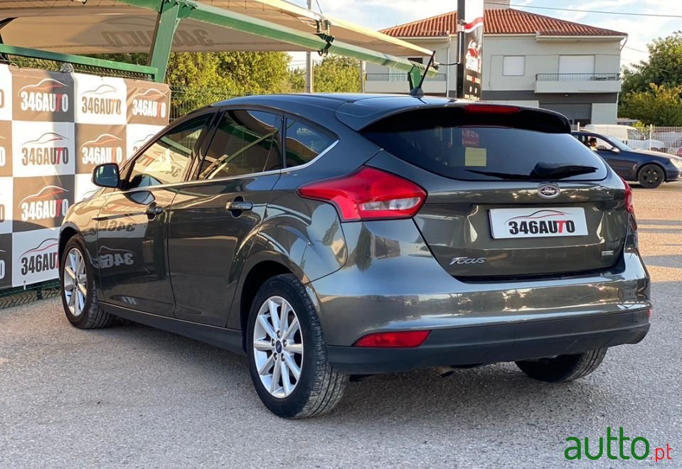 2018' Ford Focus photo #3