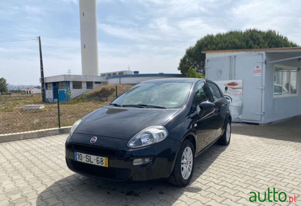 2017' Fiat Punto photo #1