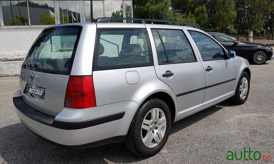 2001' Volkswagen Golf Variant photo #1