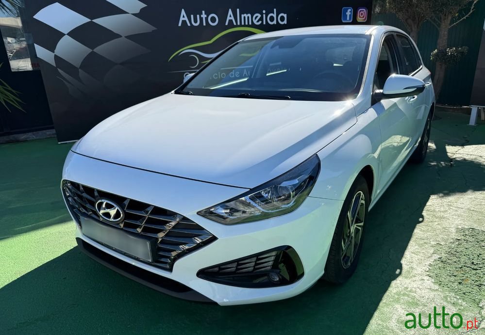 2021' Hyundai i30 photo #3