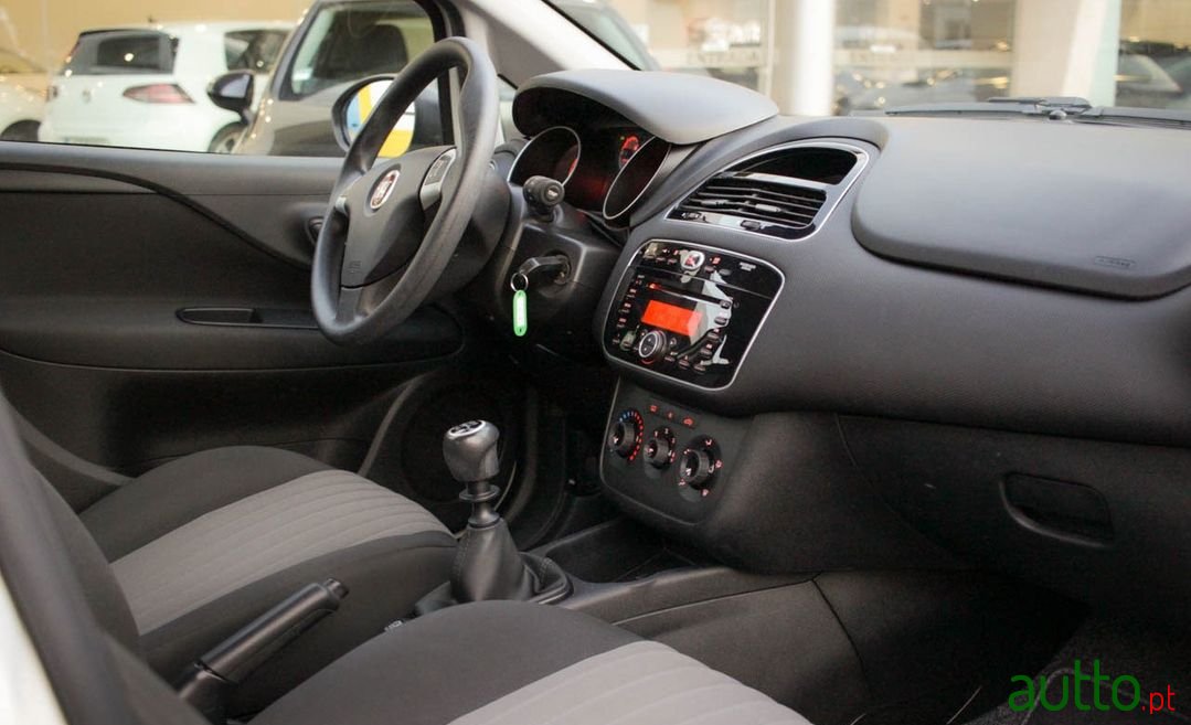 2018' Fiat Punto photo #6