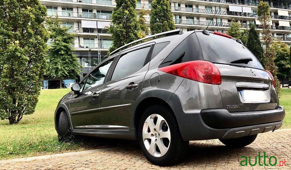 2008' Peugeot 207 Sw photo #2