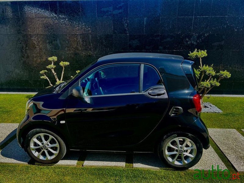 2018' Smart Fortwo Electric Drive Passion photo #3