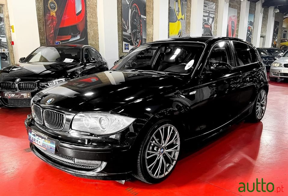 2007' BMW 123 photo #1