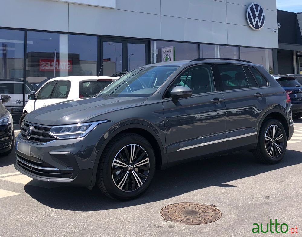 2023' Volkswagen Tiguan 1.5 Tsi Life photo #1