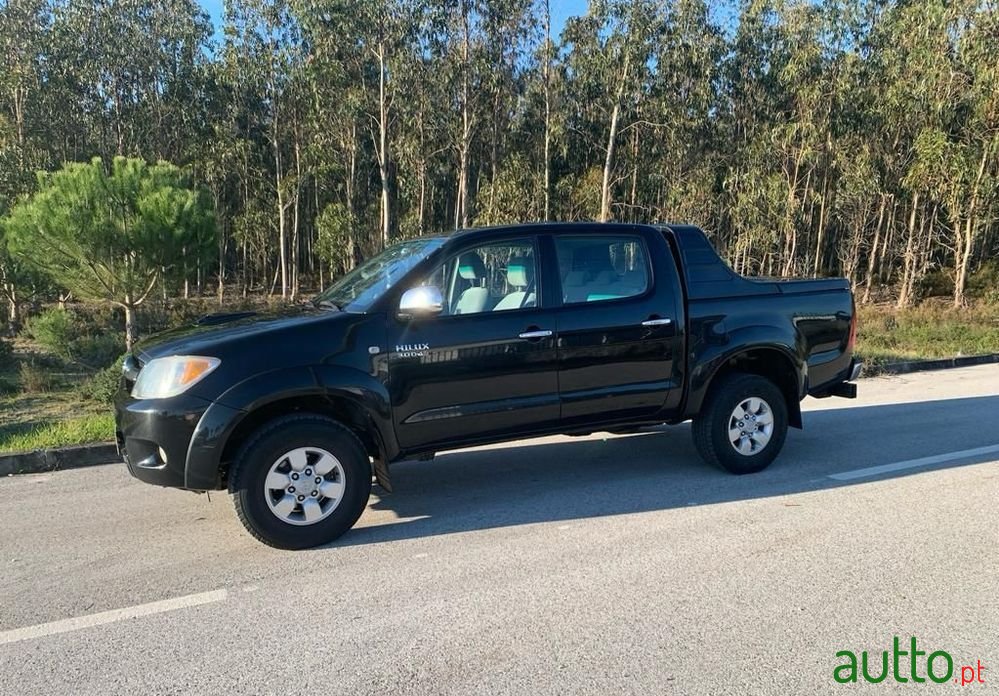 2008' Toyota Hilux photo #3