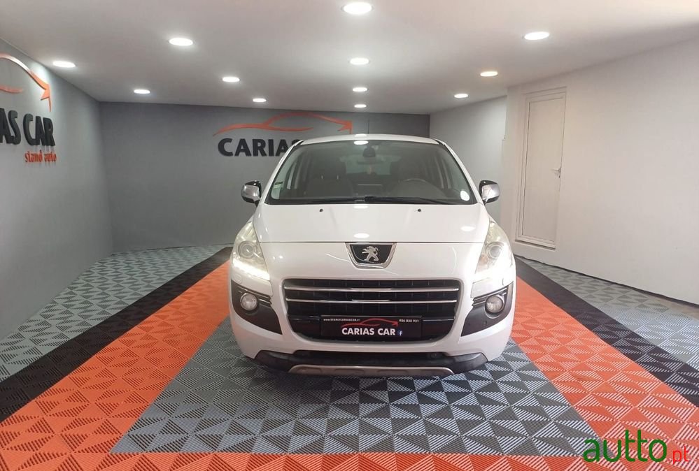 2013' Peugeot 3008 2.0 Hdi Hybrid4 photo #3