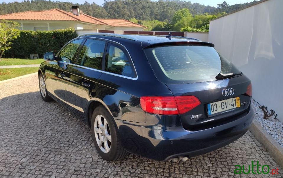 2008' Audi A4 Avant photo #2