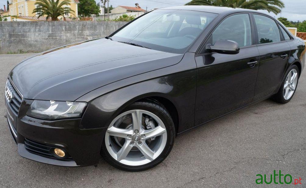 2012' Audi A4 2.0 TDi Sport photo #1