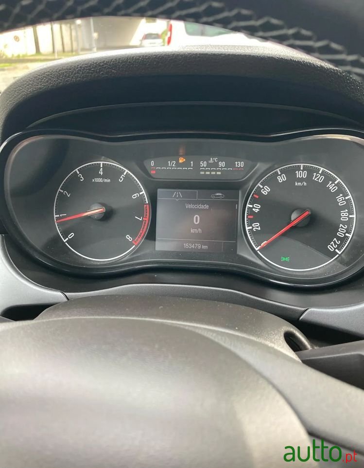 2016' Opel Corsa photo #2