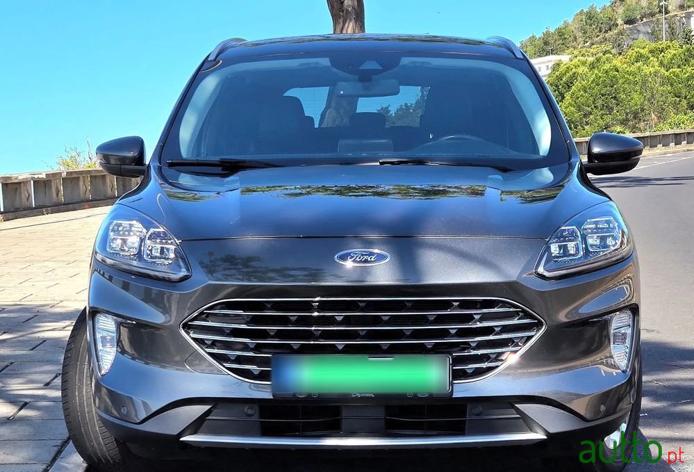 2022' Ford Kuga photo #4