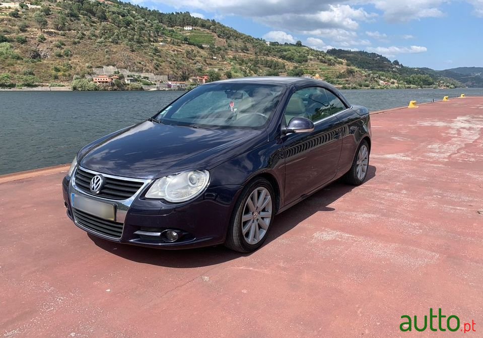 2007' Volkswagen Eos photo #2