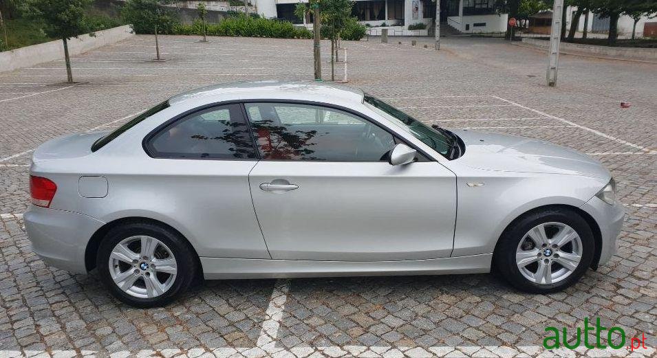 2008' BMW 120 Sport photo #1