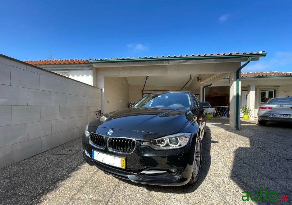 2015' BMW 318 photo #2