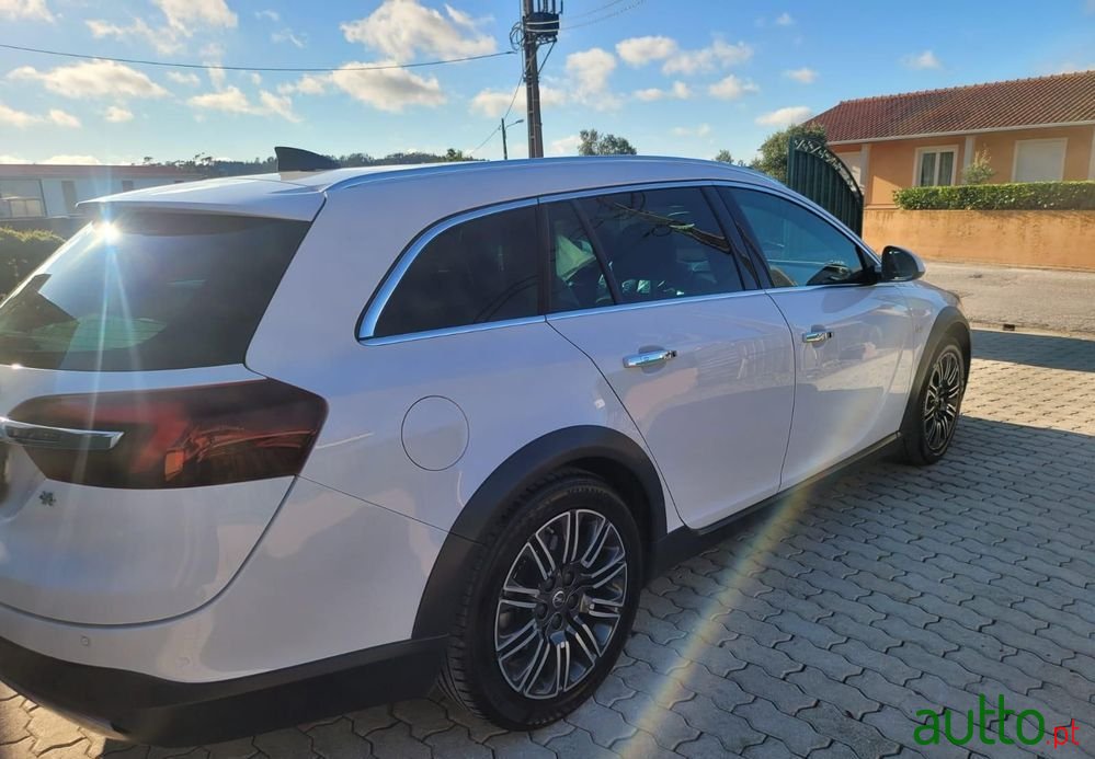 2015' Opel Insignia Sports Tourer photo #2