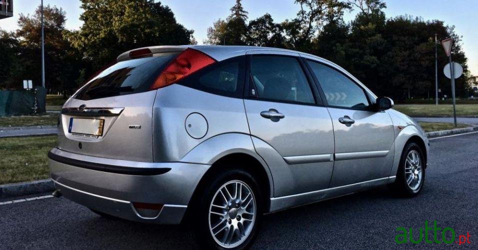 2003' Ford Focus 1.8 Tdci 115Cv Ghia Plus photo #3