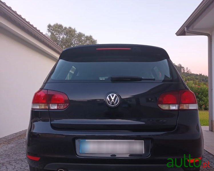 2010' Volkswagen Golf photo #6