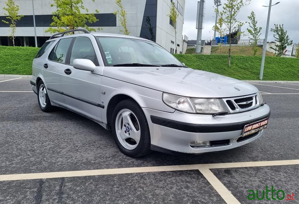 1999' Saab 9-5 Sportwagon photo #2