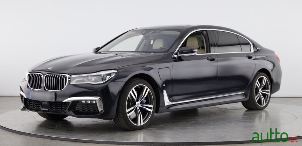 2018' BMW Série 7 photo #2