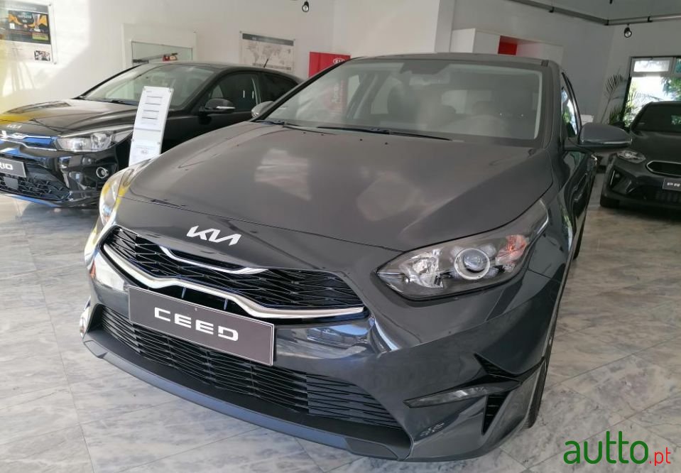 2021' Kia Ceed photo #4