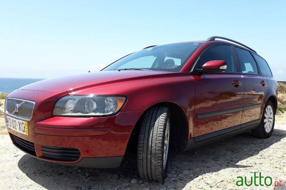 2004' Volvo V50 Carrinha photo #1
