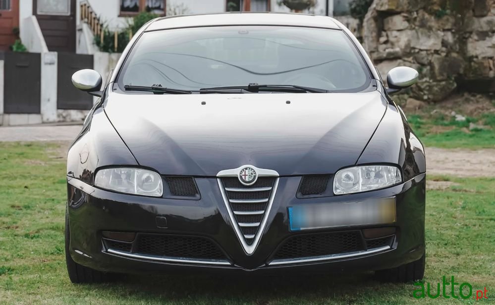 2007' Alfa Romeo GT 1.9 Jtd M-Jet Q2 photo #2