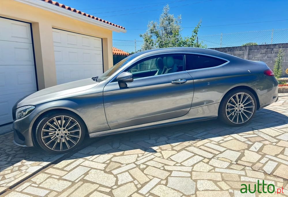2017' Mercedes-Benz Classe C D photo #2