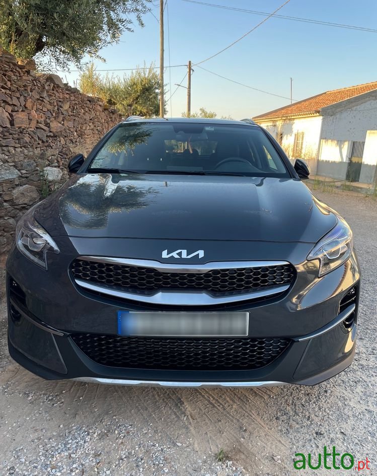 2022' Kia XCeed photo #3