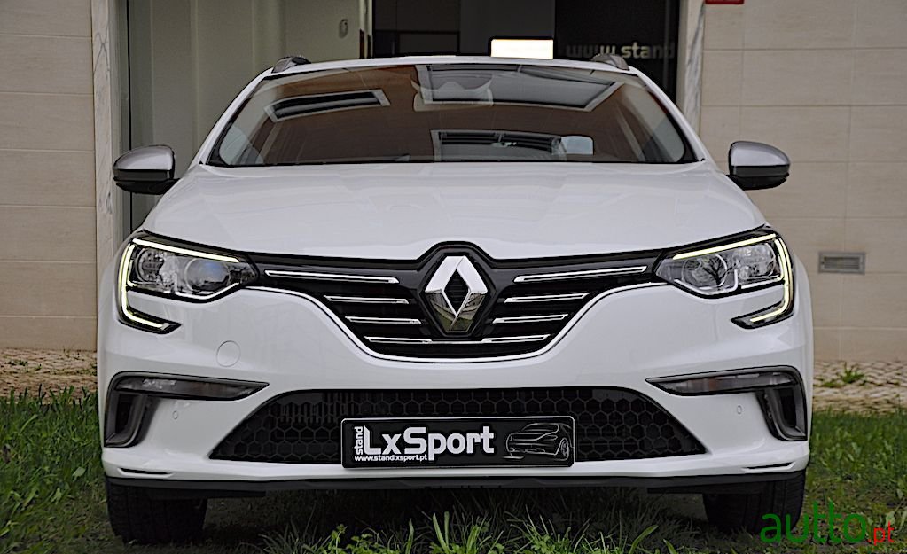 2019' Renault Megane Sport Tourer photo #5