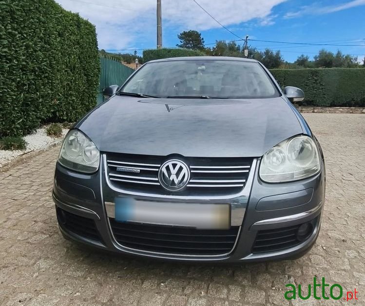 2008' Volkswagen Jetta photo #1