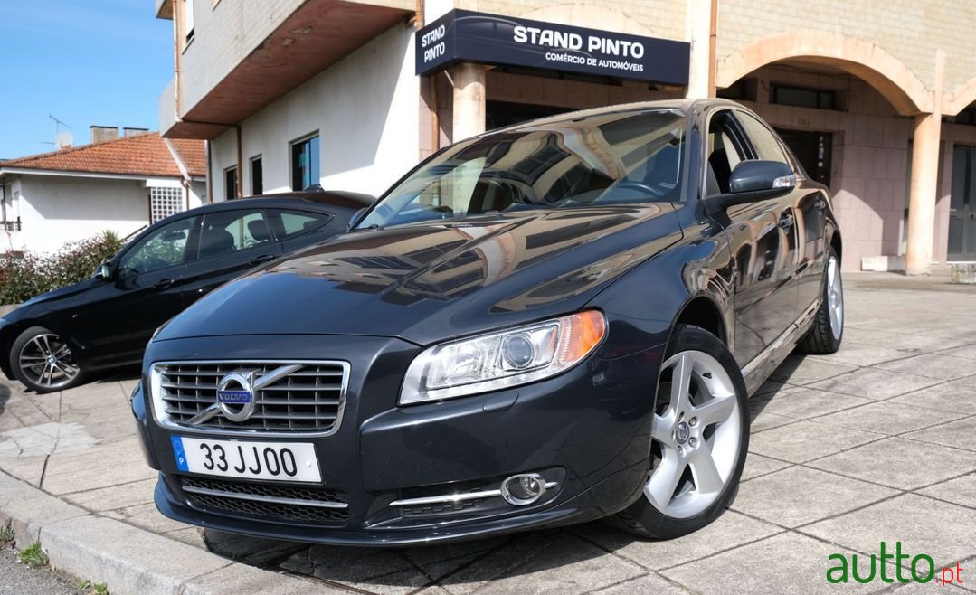 2010' Volvo S80 photo #1