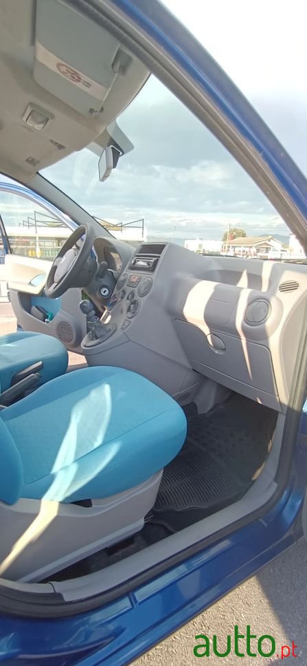 2004' Fiat Panda photo #3