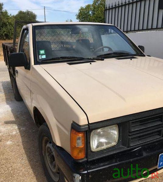 1988' Nissan Pick-Up photo #1