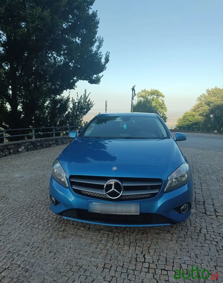 2015' Mercedes-Benz A 180 photo #3