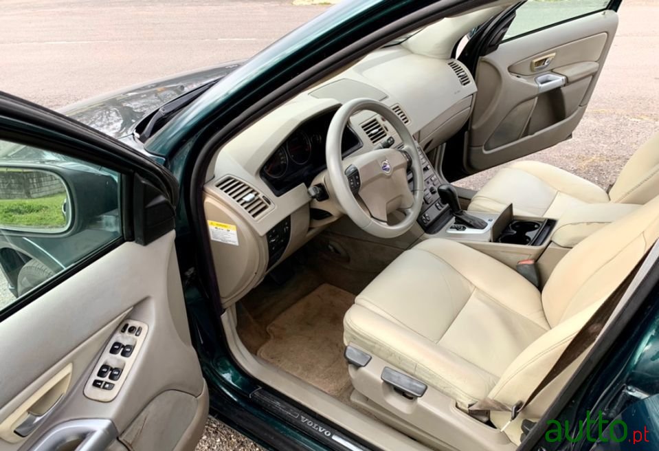 2004' Volvo Xc-90 photo #3