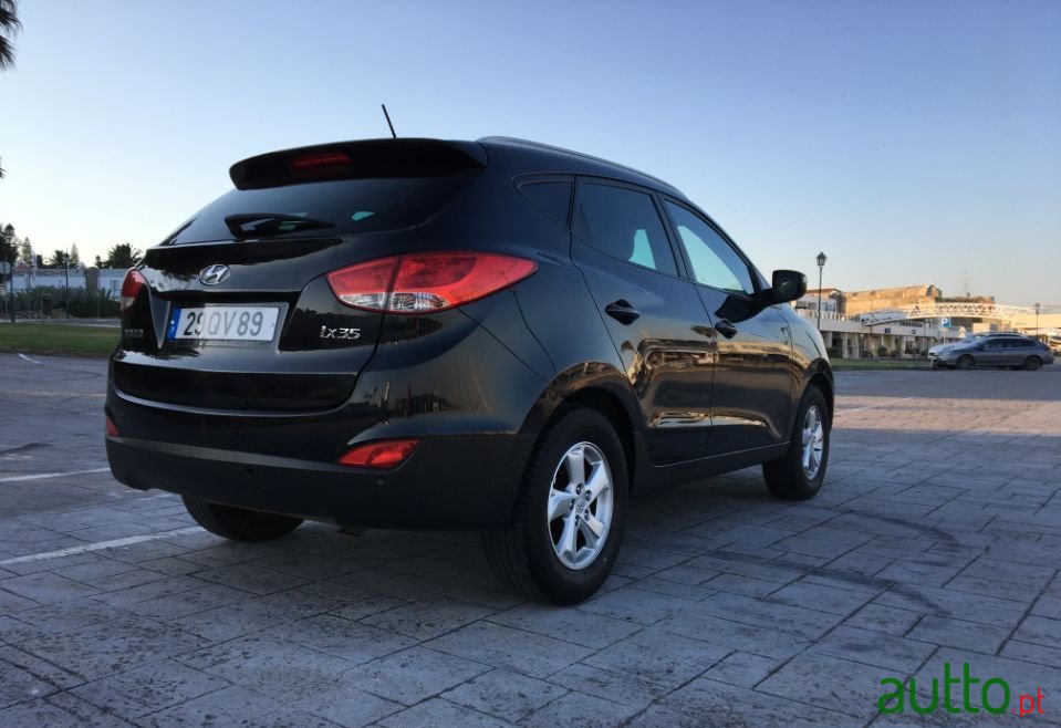 2011' Hyundai ix35 photo #4