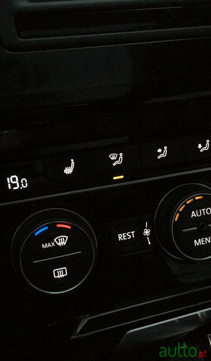 2014' Volkswagen photo #3