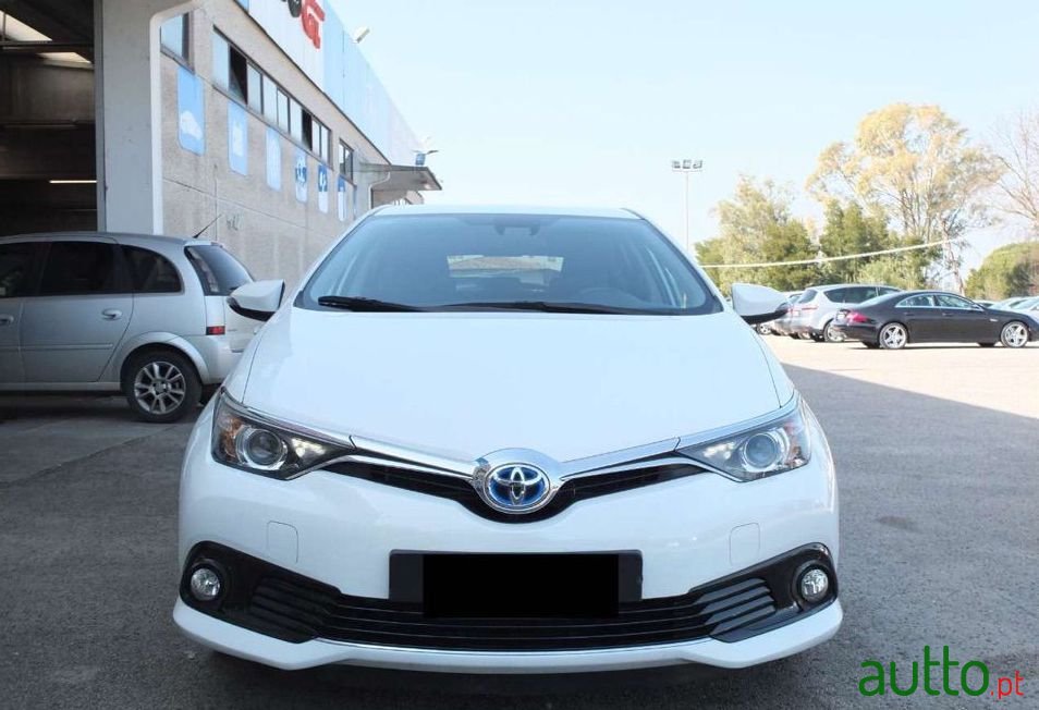 2016' Toyota Auris Sport photo #4