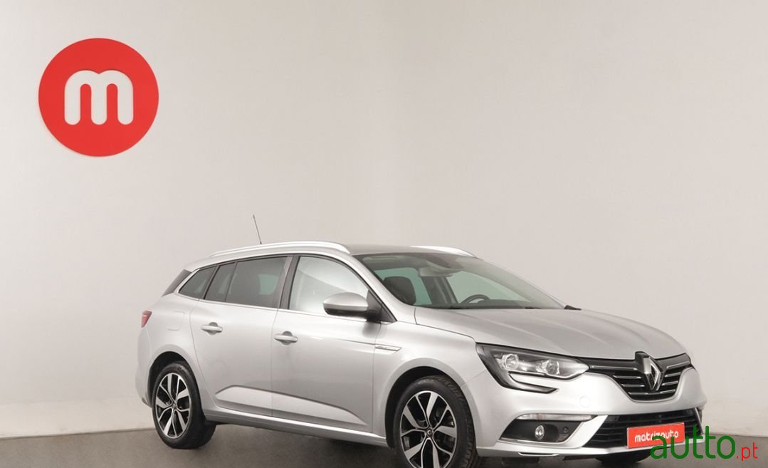 2020' Renault Megane Sport Tourer photo #1
