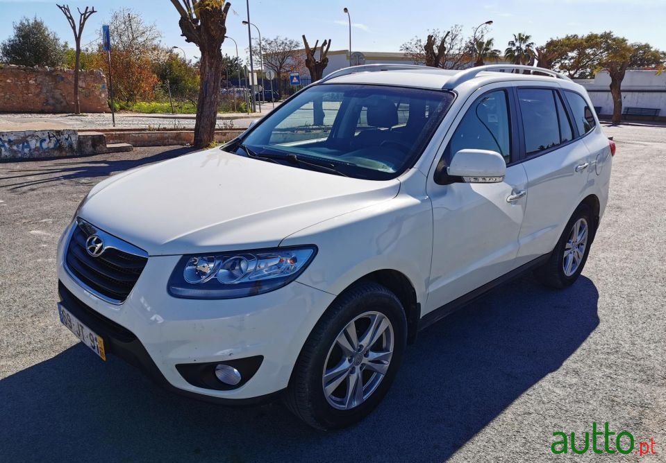 2010' Hyundai Santa Fe photo #1