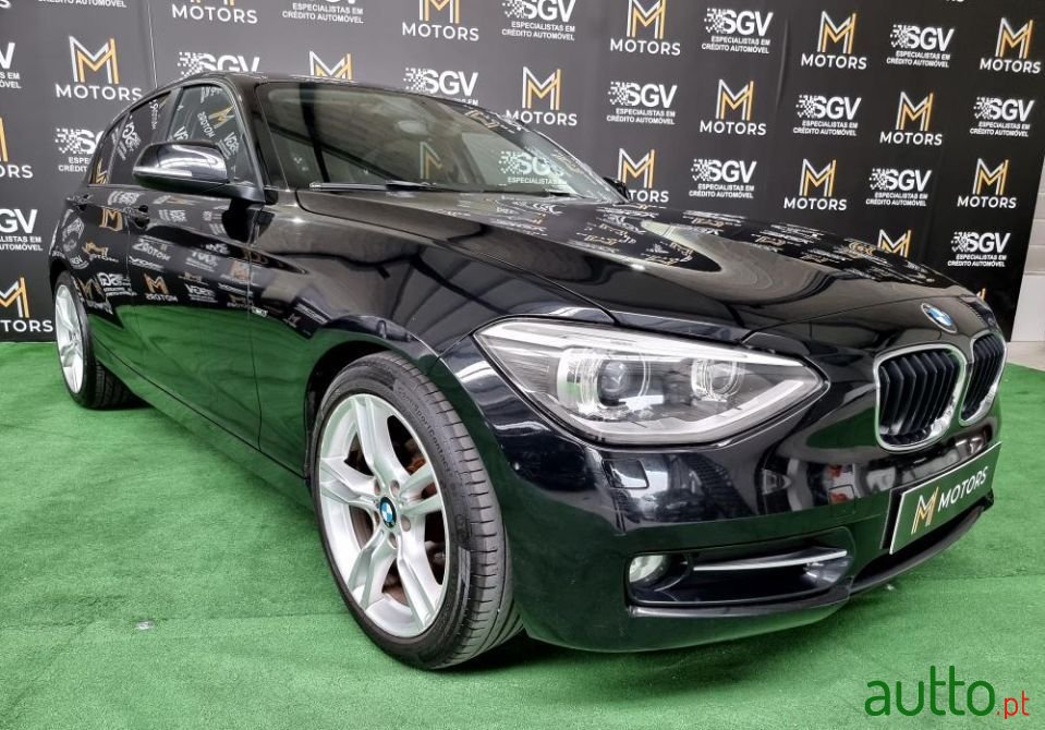 2015' BMW 116 Sport photo #1