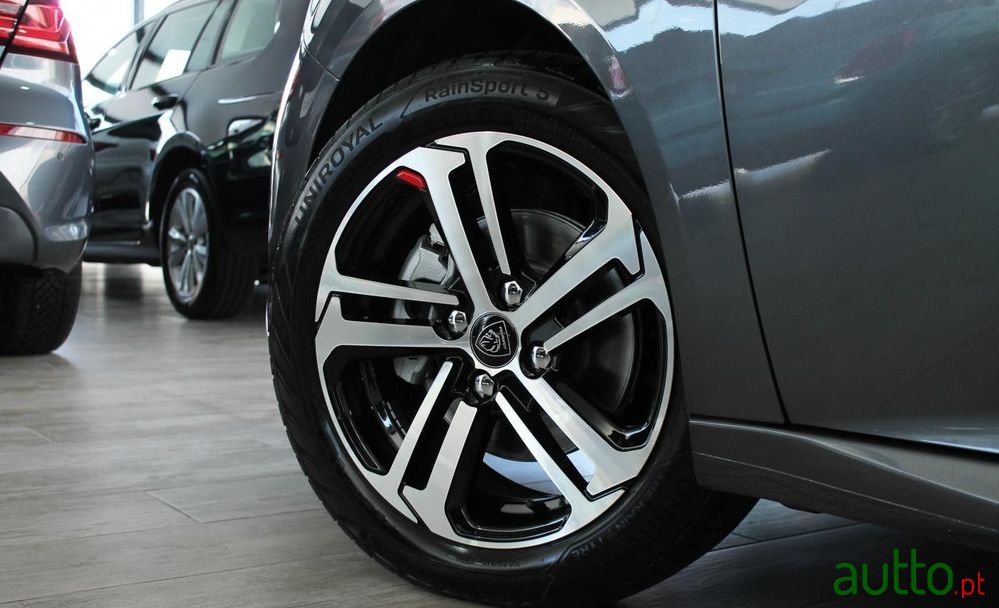 2020' Peugeot 208 photo #6