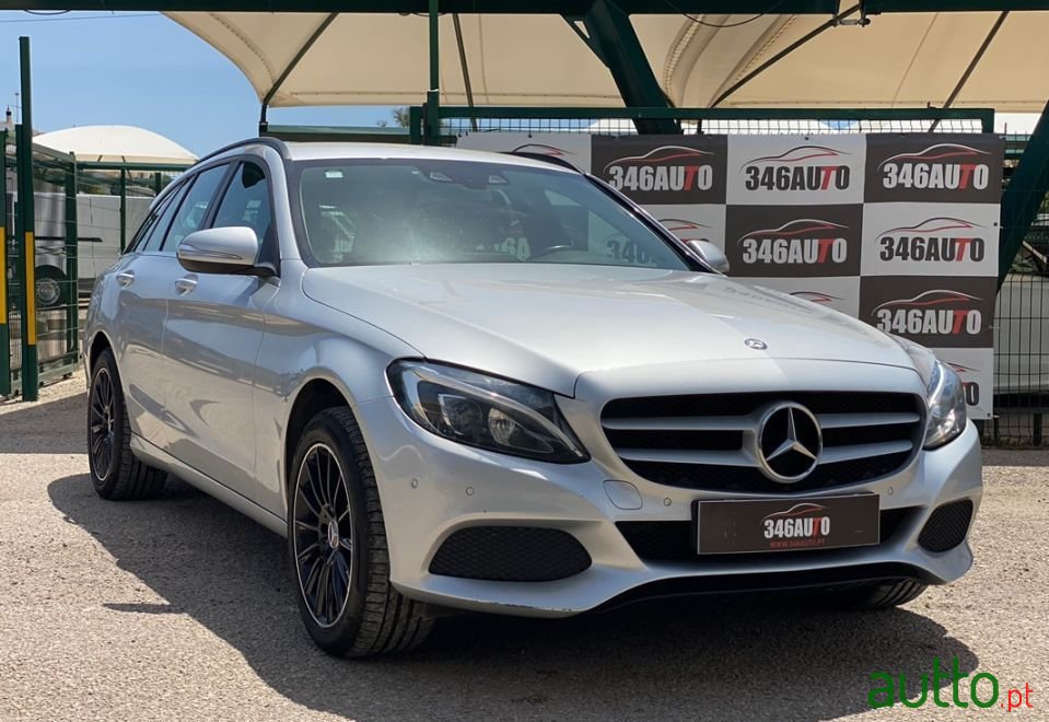 2014' Mercedes-Benz C-220 photo #1