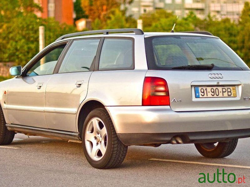 1997' Audi A4 Avant photo #1
